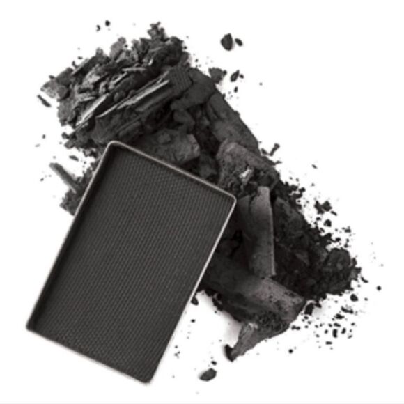 MARY KAY CHROMAFUSION EYE SHADOW, ONYX - Picture 1 of 4
